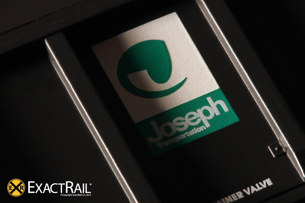 Thrall 2743 Gondola : DJLX - ExactRail Model Trains - 5