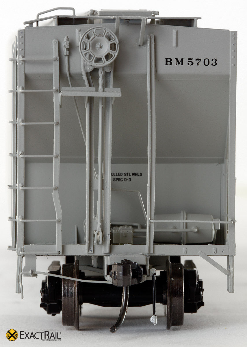 HO Scale: PS-2CD 4427 Covered Hopper - B&M - ExactRail Model Trains